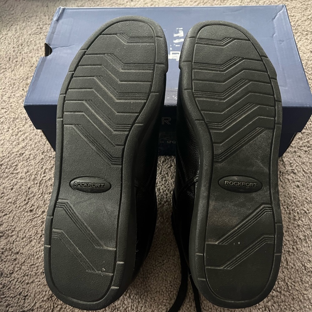 Rockport Black Shoes Size 10.5 - Picture 3 of 3